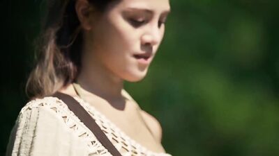Joan Loluo nude - Clearwater (2020)
