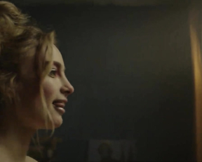 Mariya Lisovaya nude - Molodye i silnye vyzhivut s01e01 (2020)