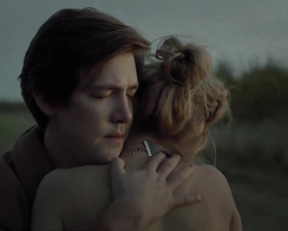 Mariya Lisovaya nude - Molodye i silnye vyzhivut s01e01 (2020)