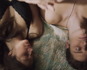 Mia Serafino naked - Smiley Face Killers (2020)