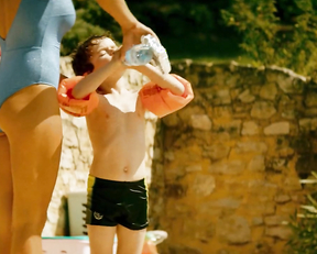 Adele Exarchopoulos naked - Revenir (2019)