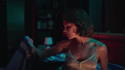 Darya Ursulyak, Nelli Uvarova - Zakrytyj sezon s01e01e02e04e08 (2020)