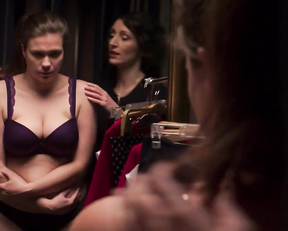 Eva Hacurova nude - Jak si nepodelat zivot s01e01 (2019)