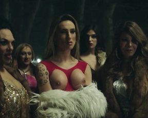 Daniela Santiago, Jedet, Sophia Lamar, Lara Martorell - Veneno s01e04 (2020)