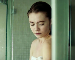 Farina Flebbe naked - Elenore (2020)