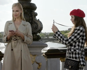 Alexandra Turcan nude - Emily in Paris s01e03 (2020)