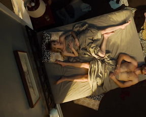 Aimee Carrero, Emma Roberts, Kristin Chenoweth, Nicola Peltz - Holidate (2020)