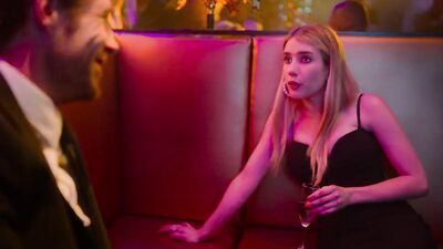 Aimee Carrero, Emma Roberts, Kristin Chenoweth, Nicola Peltz - Holidate (2020)
