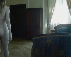 Agata Zabinska nude - Araneidae (2019)