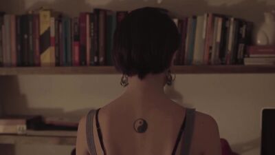 Angela Vazquez nude - Un inocente relato (2019)