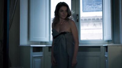 Claudia Gerini, Carlotta Antonelli  - Suburra la serie s03e01e03 (2020) HD 1080p