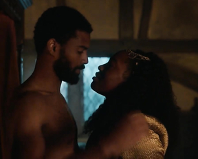 Charlotte Hope, Stephanie Levi-John - The Spanish Princess s02e01 (2020)