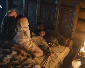 Milena Radulovic nude - Groznyj s01e05 (2020)