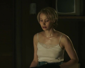 Sarah Gadon, Lola Kirke, Hong Chau - American Woman (2019)
