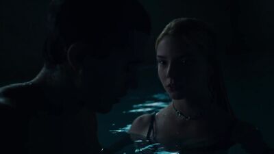 Maisie Williams, Anya Taylor-Joy - The New Mutants (2020)