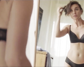 Lumira Prichystalova nude - 3Bobule (2020)