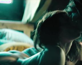 Antje Traue nude - Konig der Raben (2020)