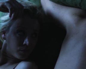 Kaley Cuoco nude - The Flight Attendant s01e02-03 (2020)