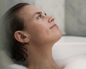 Alba August, Josephine Bornebusch - Orca (2020)