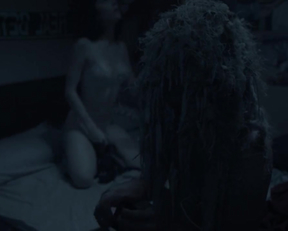 Aya Wolf naked - Flor de Luto (2020)