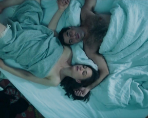 Emilie Blaser, Isabelle Caillat nude - Cellule de crise s01e04e06 (2020)