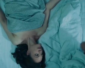 Emilie Blaser, Isabelle Caillat nude - Cellule de crise s01e04e06 (2020)