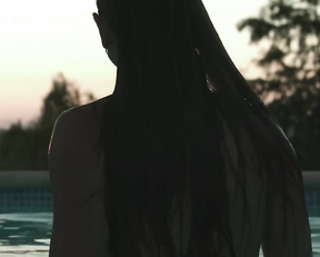 Clara Ponsot nude - Les premices (2020)