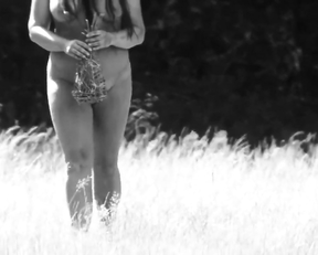 Jitka Cvancarova naked – Nabarvene ptace (2019)