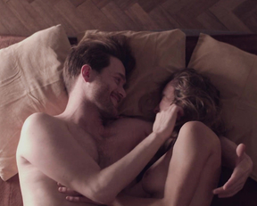 Patrycja Karolak nude - Siostra (2020)