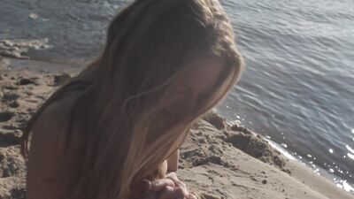 Patrycja Karolak nude - Siostra (2020)