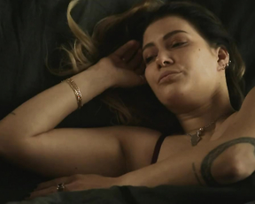 Lilli Hollunder nude - Spides s01e04 (2020)