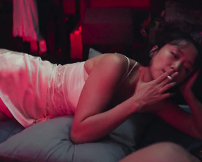 Jeon Do-yeon, Hyun Been Shin - Beasts Clawing at Straws (2020)