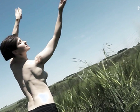 Mirtenka Cechova nude - 30 let svobody (2019)