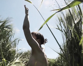 Mirtenka Cechova nude - 30 let svobody (2019)