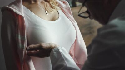Maaike Neuville, Clara Cleymans - Yummy (2019)