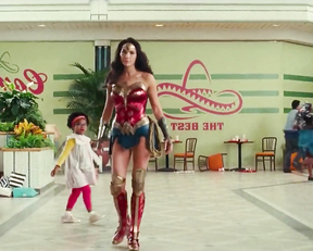 Gal Gadot, Kristen Wiig - Wonder Woman 1984 (2020)