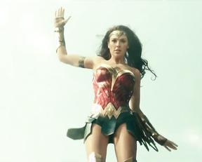 Gal Gadot, Kristen Wiig - Wonder Woman 1984 (2020)