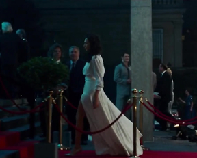 Gal Gadot, Kristen Wiig - Wonder Woman 1984 (2020)