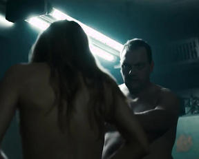 Lilith Stangenberg, Constanze Becker - Hausen s01e05-06 (2020)