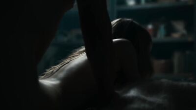 Lilith Stangenberg, Constanze Becker - Hausen s01e05-06 (2020)