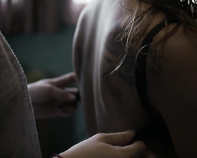 Andrea Henry, Vanessa Hernandez - Polvora en el corazon (2019)