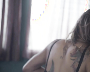 Andrea Henry, Vanessa Hernandez - Polvora en el corazon (2019)