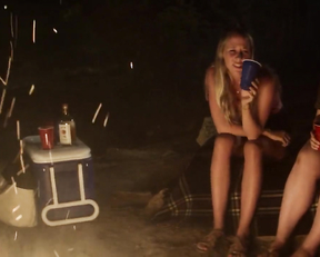 India Eisley, Devyn Inez Fusaro, Sydney Park - Dead Reckoning (2020)