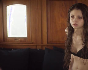 India Eisley, Devyn Inez Fusaro, Sydney Park - Dead Reckoning (2020)