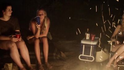 India Eisley, Devyn Inez Fusaro, Sydney Park - Dead Reckoning (2020)