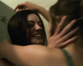 Odessa A'zion, Marcela Avelina - Grand Army s01e01e02e05 (2020)