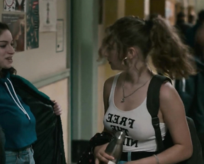 Odessa A'zion, Marcela Avelina - Grand Army s01e01e02e05 (2020)