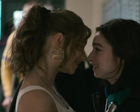 Odessa A'zion, Marcela Avelina - Grand Army s01e01e02e05 (2020)