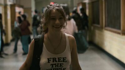 Odessa A'zion, Marcela Avelina - Grand Army s01e01e02e05 (2020)