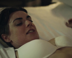 Billie Piper, Leila Farzad, Margaret Ann Bain - I Hate Suzie s01e05-06 (2020)